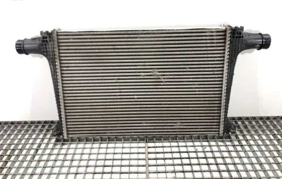 Audi Q7 4M Intercooler radiator 4M0145805G