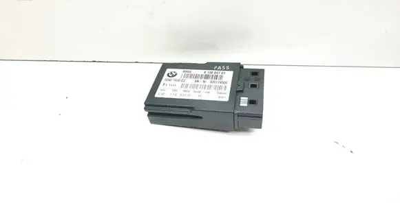 BMW 3 E92 E93 Seat belt warning relay 9130047