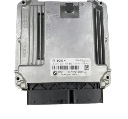 BMW 5 F10 F11 Engine control unit/module 8577839