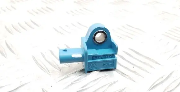 Audi Q3 8U Airbag deployment crash/impact sensor 5K0959351A