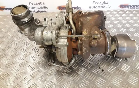 Mercedes-Benz E W212 Turbo A6510905780 A6510902880