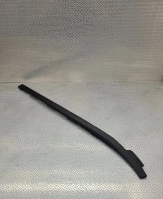 BMW 4 F36 Gran coupe Windshield trim 7285927