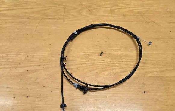 Mazda CX-7 Engine bonnet/hood lock release cable 