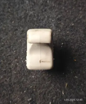 Sun visor clip/hook/bracket
