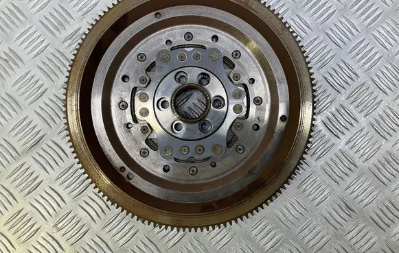 Audi Q3 8U Dual mass flywheel 03L105266DG