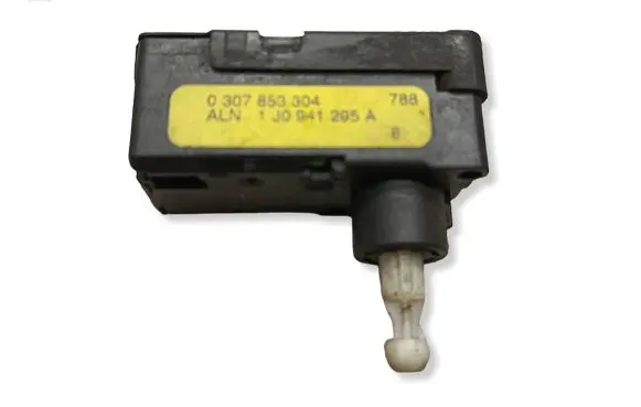 Volkswagen Touran I Headlight level adjustment motor 1J0941295A 0307853304