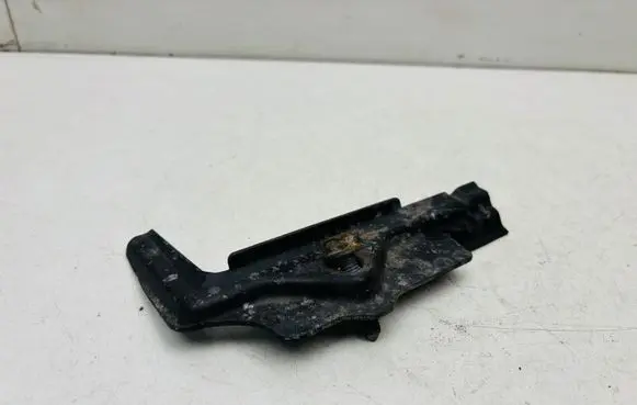 Volkswagen PASSAT B8 Battery bracket 5Q0803219C