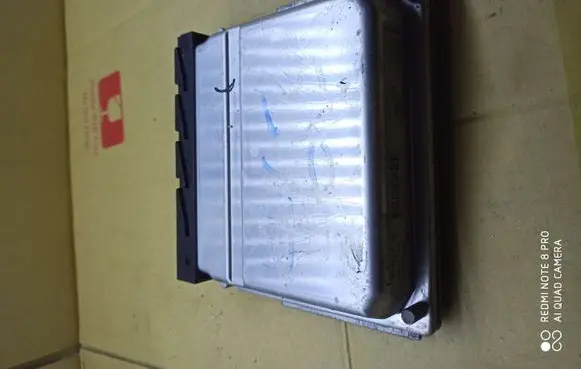 Volvo XC70 Engine control unit/module 30637733A