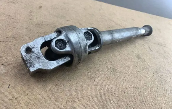 BMW 5 F10 F11 Steering column universal joint 6778136 32306778136 32306859833