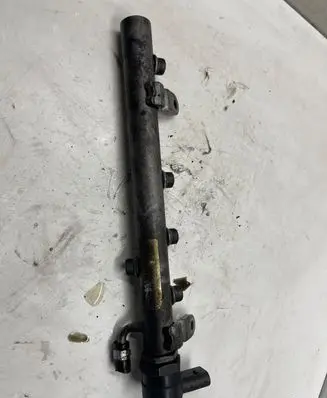 Mercedes-Benz ML W164 Fuel main line pipe A6420700495