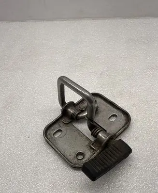 Volkswagen Golf VII Engine bonnet/hood lock/latch loop/hook 5G0823186A