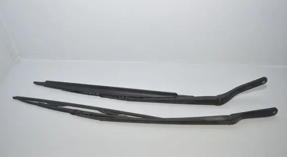 BMW X5 E53 Windshield/front glass wiper blade 7075612 8245372