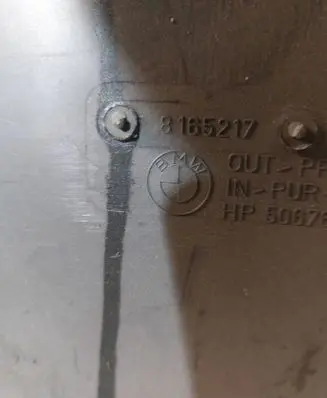 Fender trim (molding)