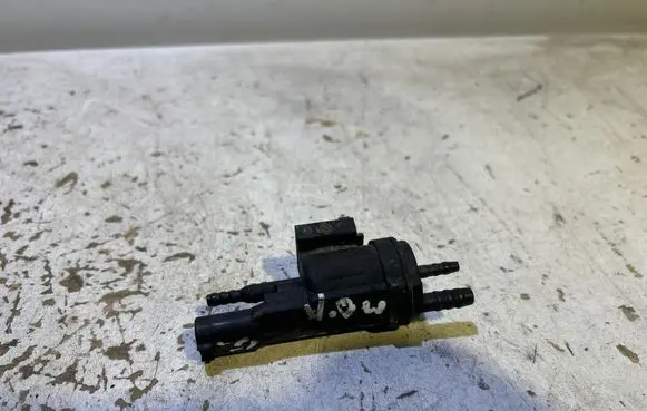 Mercedes-Benz A W176 Turbo solenoid valve 0025407097