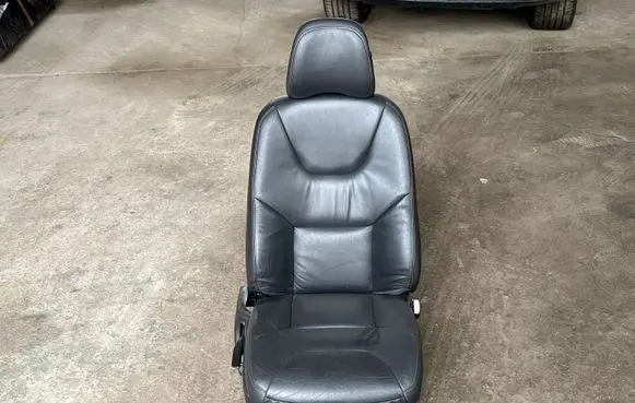 Volvo V70 Front passenger seat