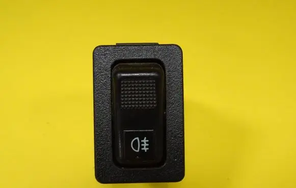Fog light switch
