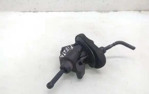 Clutch master cylinder