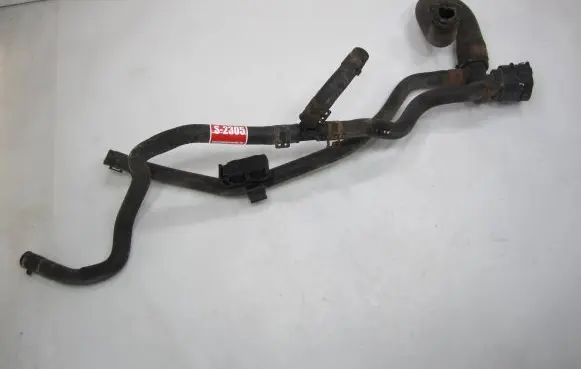 Coolant pipe/hose