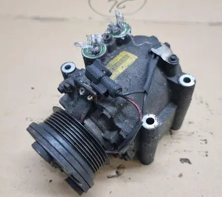 Jaguar X-Type Air conditioning (A/C) compressor (pump) YR8H-19D629-AA