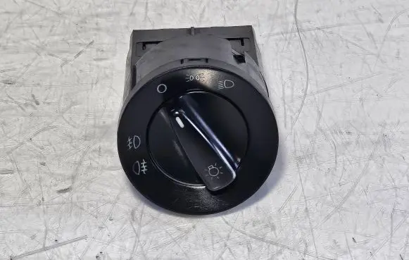Skoda Octavia Mk2 (1Z) Light switch 1U0941531D
