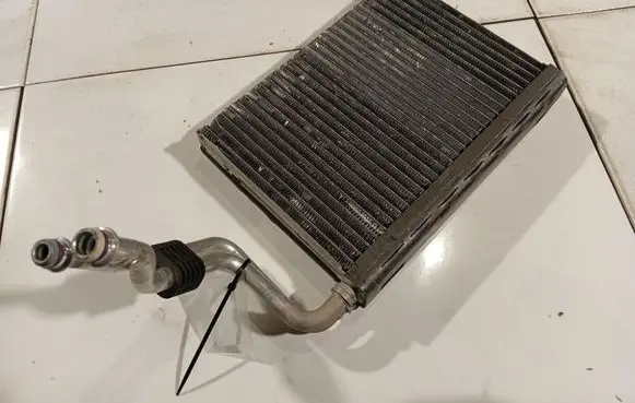 BMW 3 E90 E91 A/C cooling radiator (condenser) 