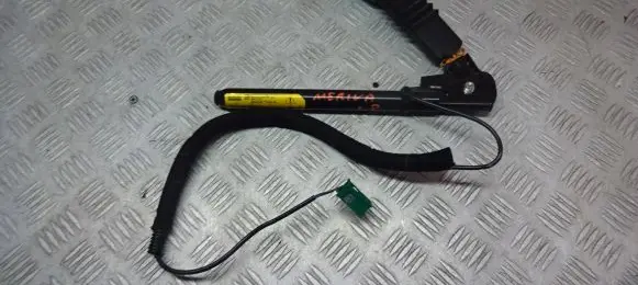 Opel Meriva B Third row seat belt 13141075