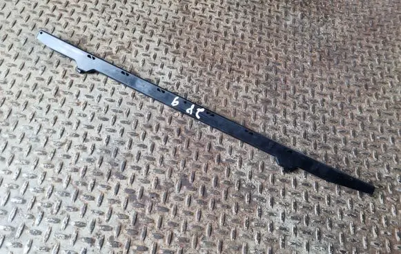 BMW 1 F40 Radiator mount bracket 7485268