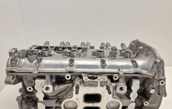 Volkswagen Golf VII Engine head 06K403SAJ 06L103697Q