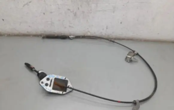 Toyota RAV 4 (XA40) Gear shift cable linkage