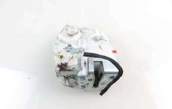 Suzuki Swift I Rear door lock