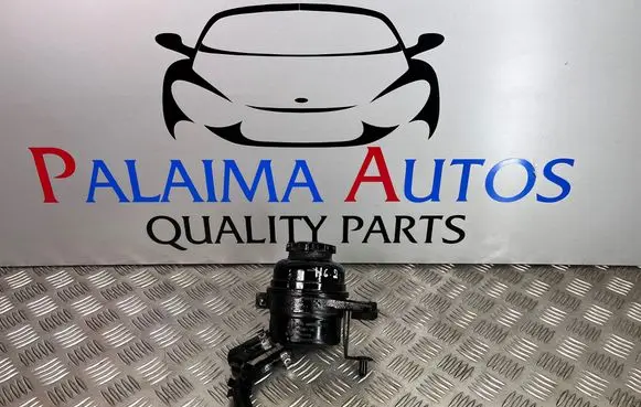 BMW X1 E84 Power steering fluid tank/reservoir 32416768094