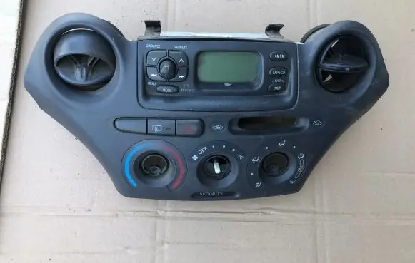Toyota Yaris Climate control unit 8611052020B0