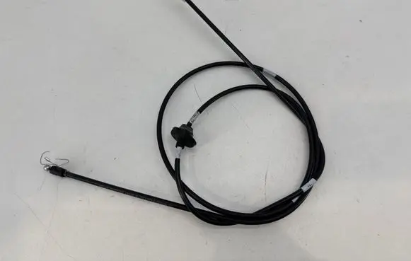 Volvo XC40 Engine bonnet/hood lock release cable 31457794