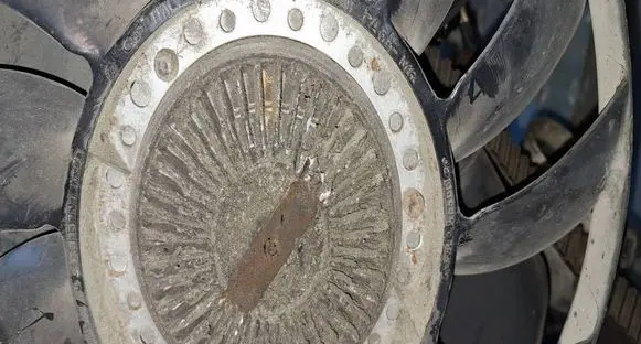 Audi A6 S6 C5 4B Viscous fan clutch