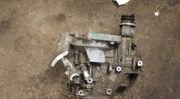 Volkswagen Polo VI Manual 6 speed gearbox TUM