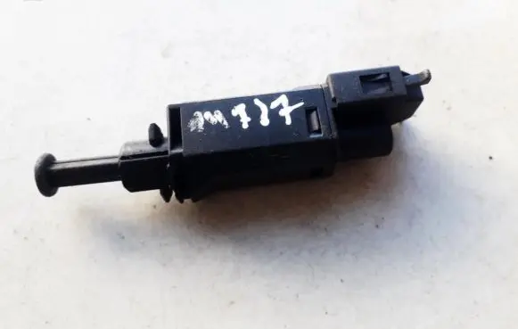 Volkswagen Golf IV Brake pedal sensor switch 1F0927189D