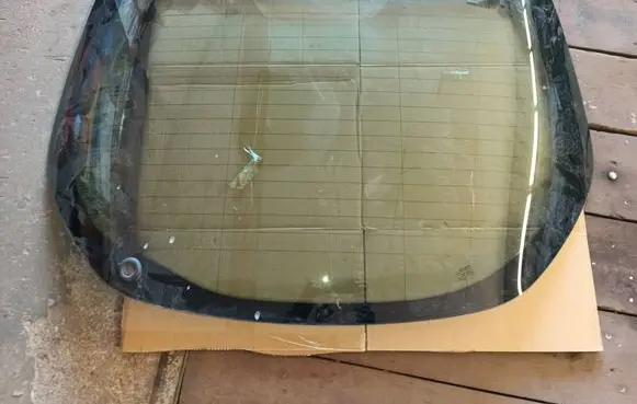 Renault Laguna III Loading door trunk window/glass 