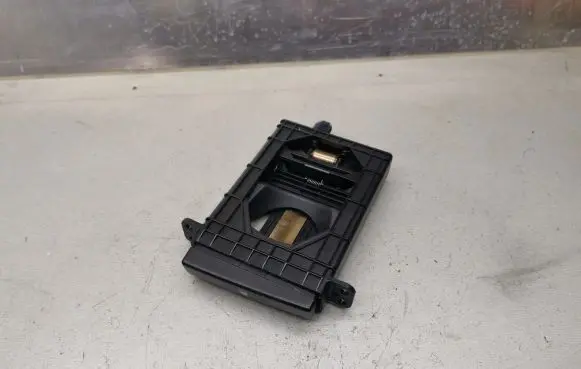 Toyota Avensis T250 Cup holder MT3510 MT3509