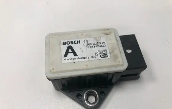 Toyota Avensis T270 ESP acceleration yaw rate sensor 8918305030 0265005719