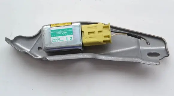Lexus GS 300 350 430 450H Airbag deployment crash/impact sensor 8983430020