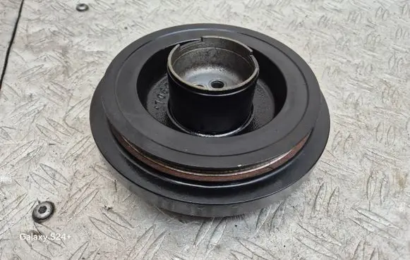 BMW 3 F30 F35 F31 Crankshaft pulley 22051310 7934465