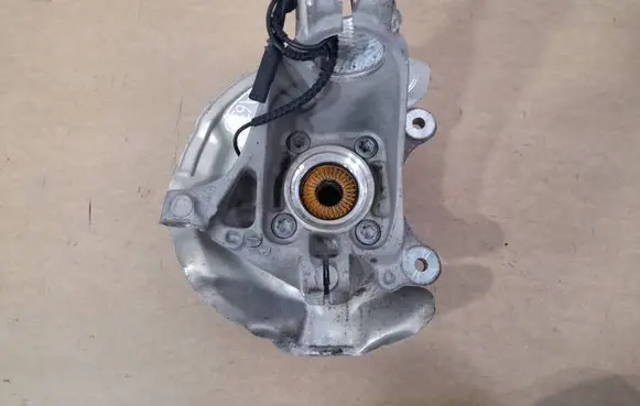 BMW X1 F48 F49 Front wheel hub spindle knuckle 6876645