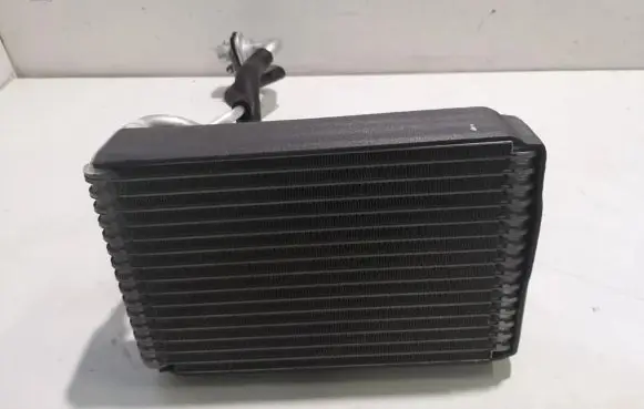 Hyundai Santa Fe A/C cooling radiator (condenser) F108MA5AB