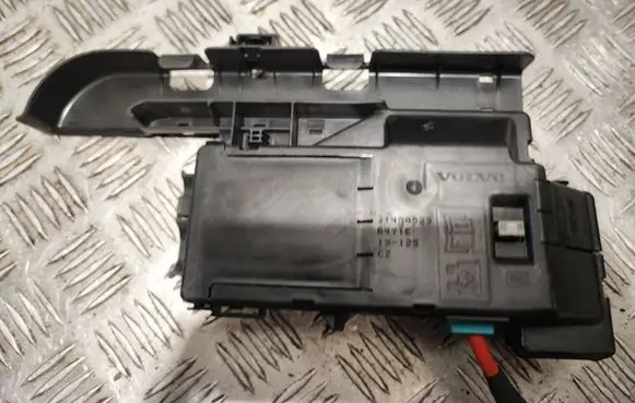 Volvo XC90 Positive wiring loom 31450529
