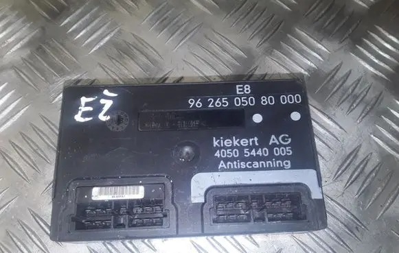Peugeot 406 Door central lock control unit/module 9626505080000 40505440005