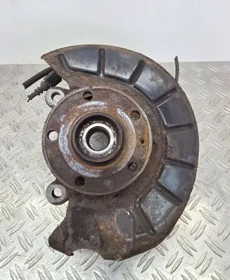Volkswagen Tiguan Front wheel hub spindle knuckle