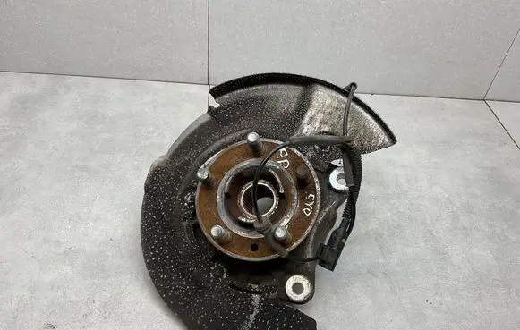 Land Rover Range Rover Evoque L538 Front wheel hub 