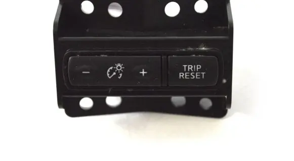 Nissan Qashqai Other switches/knobs/shifts 80809C