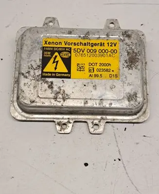 BMW 5 E60 E61 Headlight ballast module Xenon 023582 5DV00900000