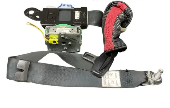 Mazda 6 Front seatbelt 0437002 1C52234 1052233